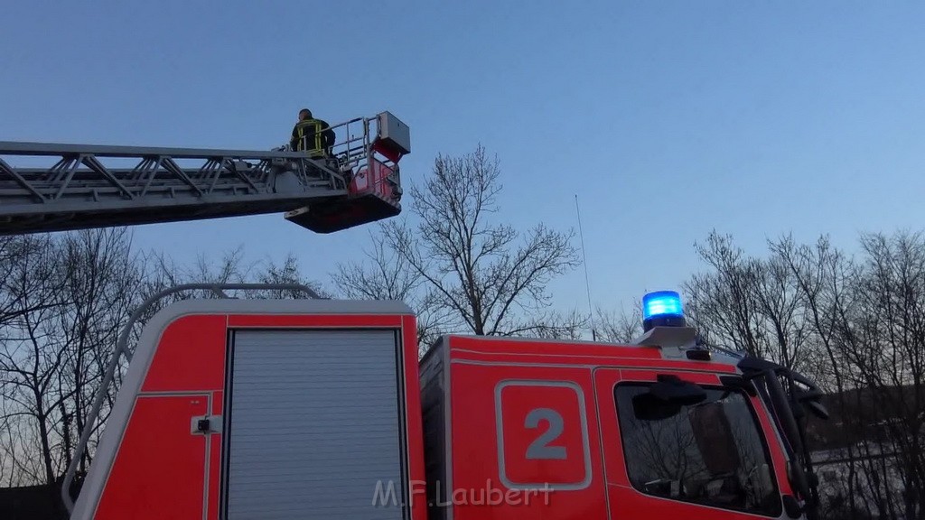 VU Pol Fussgaenger Bonn Einfahrt Bonner Polizeipraesidium TK P09.jpg